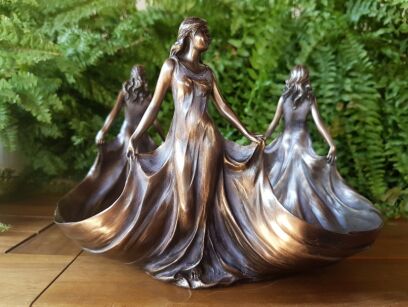 SECESYJNA PATERA TRZY LADY (AN10399B4)