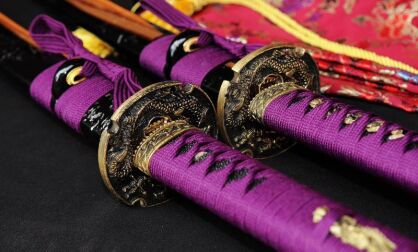 ZESTAW MIECZY JAPOŃSKICH SAMURAJSKICH KATAN I WAKIZASHI, STAL WARSTWOWANA DAMASCEŃSKA,  R346