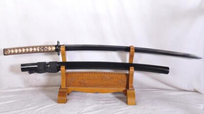 Hochwertige handgefertigte Kogarasu-Maru Stil schwarz gefalteten Stahl japanischen Samurai Schwert Katana R1149