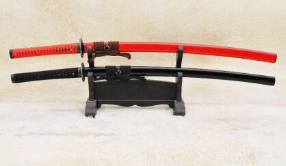 SET DER SCHWERTER JAPANISCHEN Samurai HONSANMAI STEEL geschichtet und High Carbon, ROT UND SCHWARZ R892