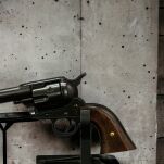PEACE MAKER 1873 COLT SINGLE ACTION ARMY 45 CAL kürzeres schwarzes Holz (k1062-1W) - 6
