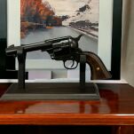 PEACE MAKER 1873 COLT SINGLE ACTION ARMY 45 CAL kürzeres schwarzes Holz (k1062-1W) - 5