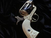 REPLIKA BRONI AMERYKAŃSKI KAWALERYJSKI REWOLWER COLTA Z 1873r. (B-1281/L) - 4