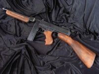 AMERYKAŃSKI SŁYNNY THOMPSON PISTOLET MASZYNOWY M1928 A1 (1093) - 2