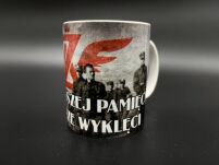 KUBEK PORCELANOWY ŻOŁNIERZE WYKLĘCI KB004 - 3