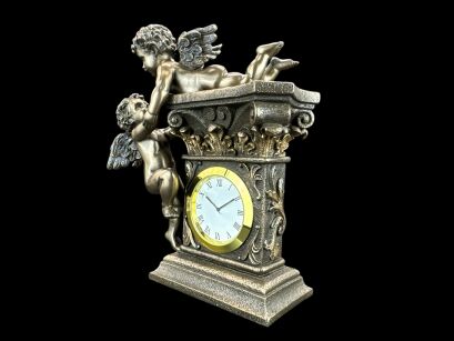 Secession UHR MIT ENGEL VERONESE (WU74349A4)