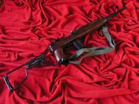 OKAZAŁY KARABIN M1A1 ZE SKŁADANĄ KOLBĄ + PAS - USA 1944 (1132/C) - 4