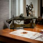ZŁOTY WŁOSKI PISTOLET Z ZAMKIEM SKAŁKOWYM (AG316.01) - 2