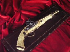 ALTE Steinschloss GEWEHR MIT HOLZ Anhänger (K1094-106M)