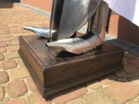 TEUTONISCHE RÜSTUNG MIT DEM SCHILD UND DEM SCHWERT J27 - 2