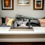 COLT PEACE MAKER 1873r SINGLE ACTION ARMY CAL 45 czarny kość (k1064-1M) - 2