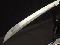 MIECZ SAMURAJSKI KATANA DO TRENINGU , STAL WYSOKOWĘGLOWA 1095 WARSTWOWANA RĘCZNIE KUTA, PIĘKNA TSUBA 8000 WARSTW + STOJAK R405 - 18