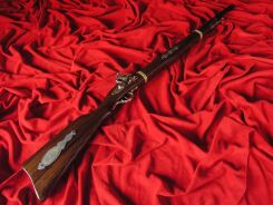 ALT DEUTSCHES Gewehr mit Steinschloss (W100)